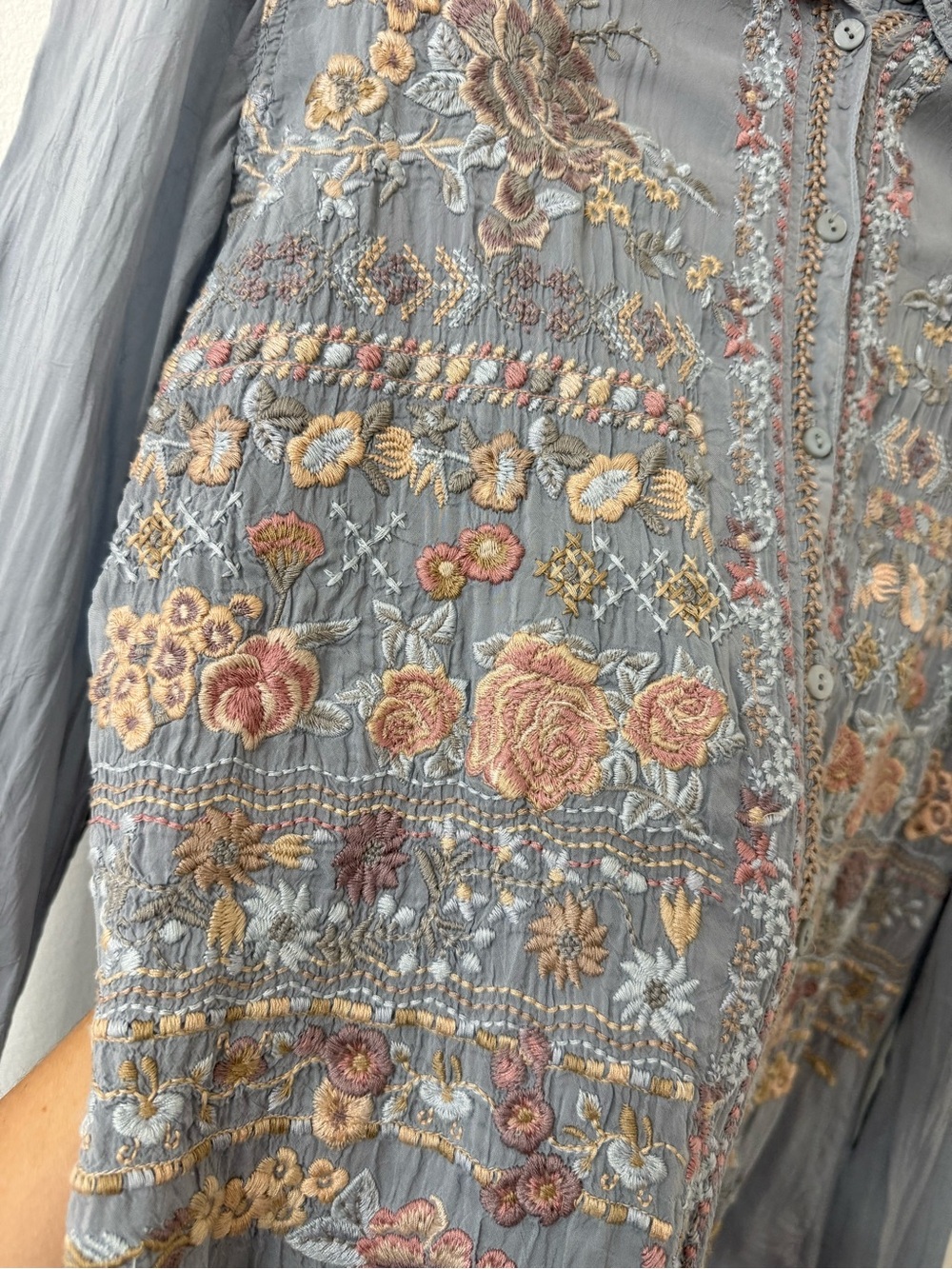 {M} Johnny Was Light Blue Embroidered Long-Sleeve Shirt - Picture 5 of 9